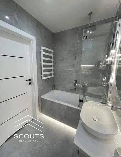 7 ef4ba67e-f8ec-4785-a242-4d9f20594766. jpg