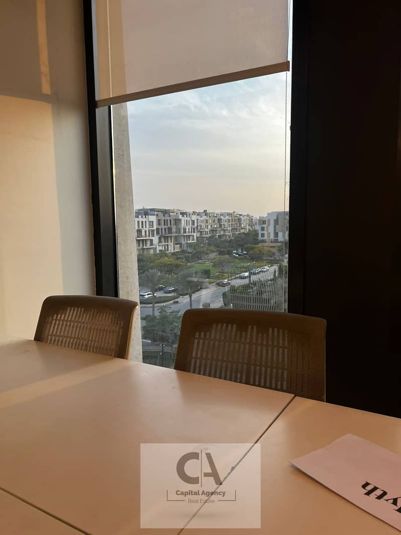 4 0af6eb76-5df2-4ec5-a09a-40e362fc8165. jpg