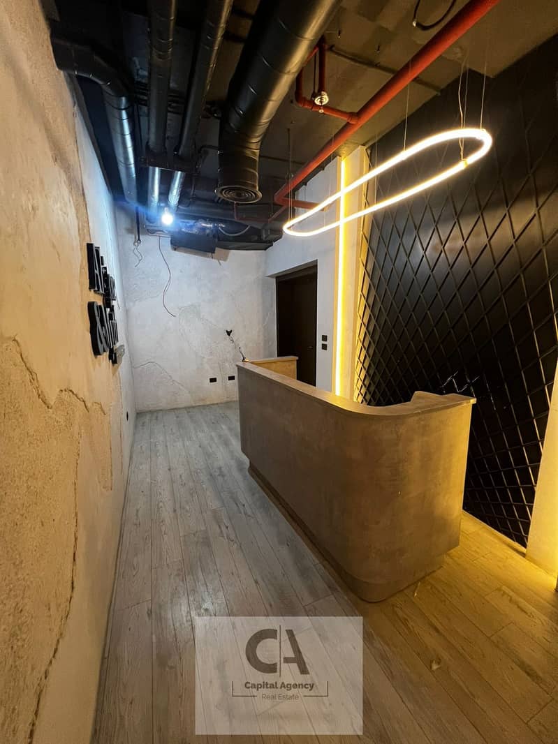 16 770e1880-3dc1-4721-9aaa-ba89fd0a3c13. jpg