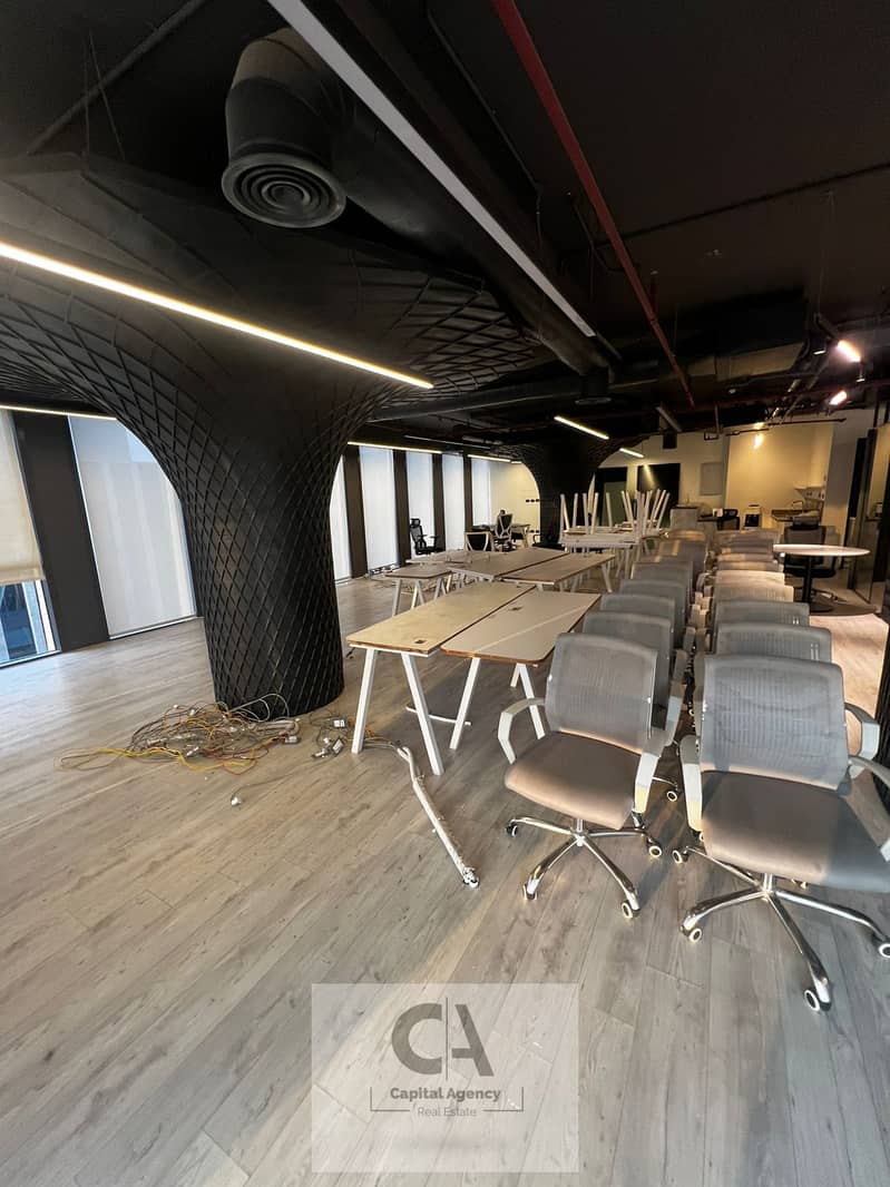 22 ab8e6bb6-bacb-4582-8688-cf25b0d66b36. jpg