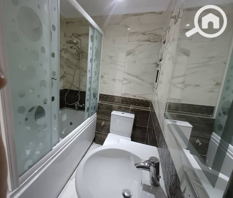 5 647065ae-3f5d-4095-96d8-f82ecade1cbb. jpeg