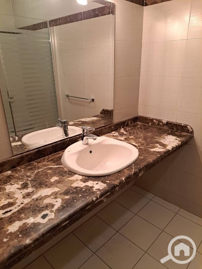 2 dfa011b3-309a-4fdc-88f7-abe98ce54de7. jpeg