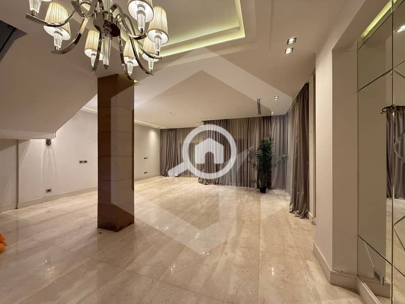 2 Zayed Dunes 2. jpg