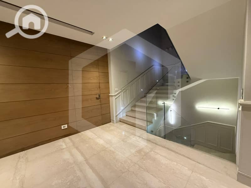 4 Zayed Dunes 4. jpg