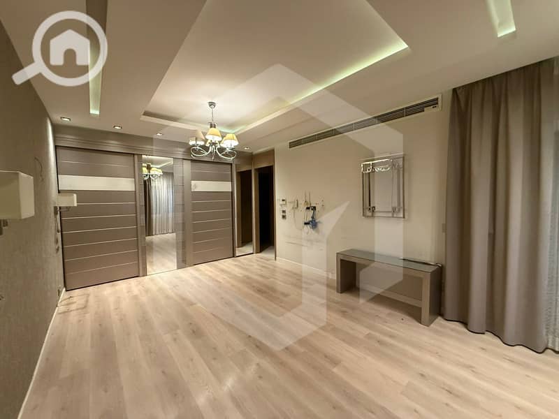 9 Zayed Dunes 9. jpg