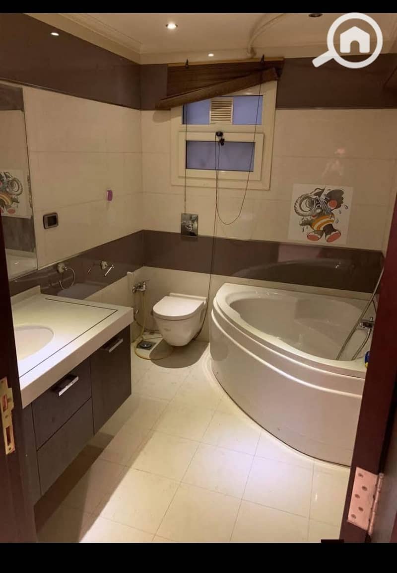 4 fbfa31f1-6a4b-4bf0-b8b6-8b6d8aa11a34. jpeg