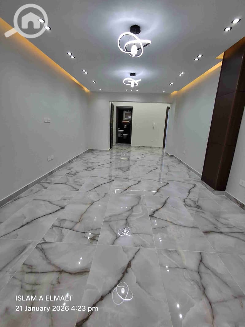 1000340411. heic 1000340411. heic