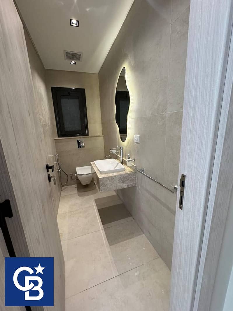 8 554096611_727000870412105_705316426491245321_n. jpg