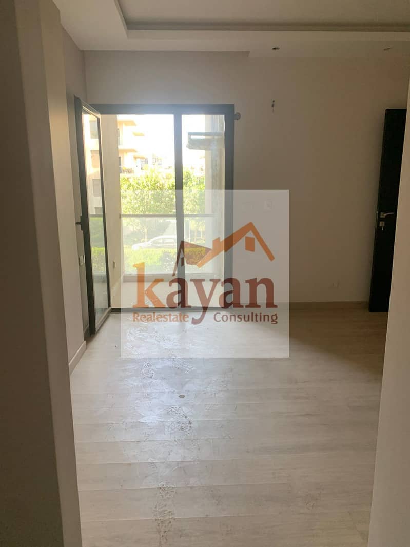 5 8a886946-f53f-44e2-9532-0a45846acdb5. jpg