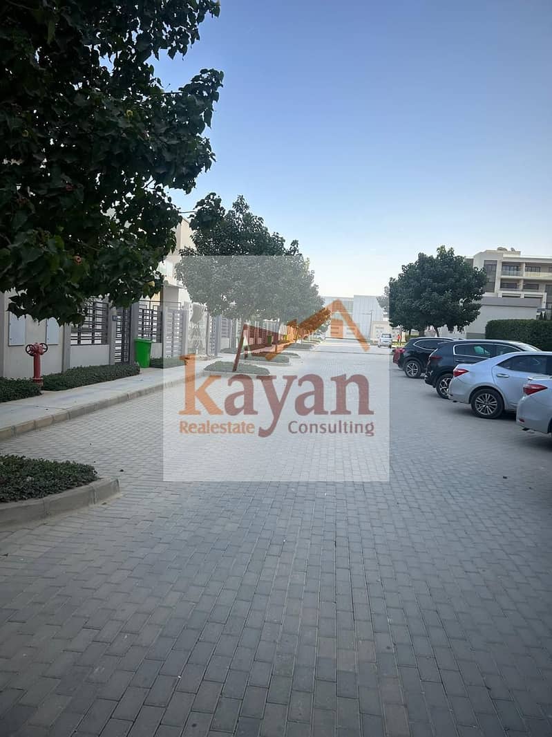 11 06339ee9-80c2-4c68-8936-0638a7576ad6. jpg