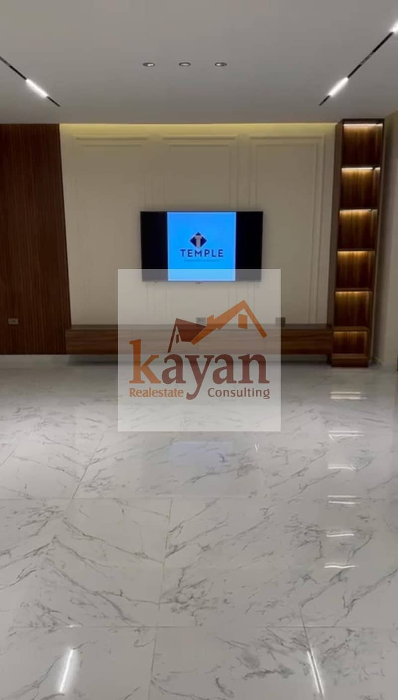 10 63b233e8-f0c9-409a-8f04-d09db354d629. jpg