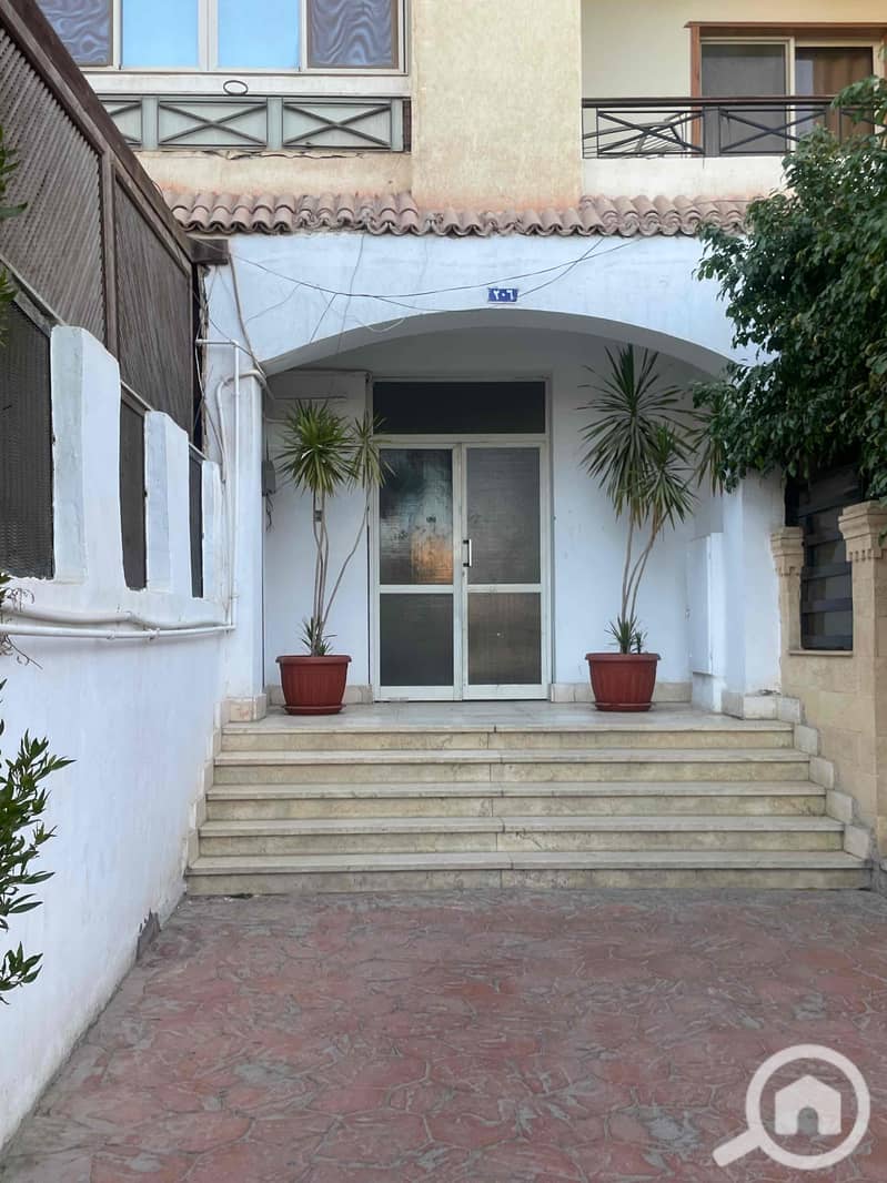 17 501a1f50-e4ee-4287-98e7-ec64855b4c53. jpg