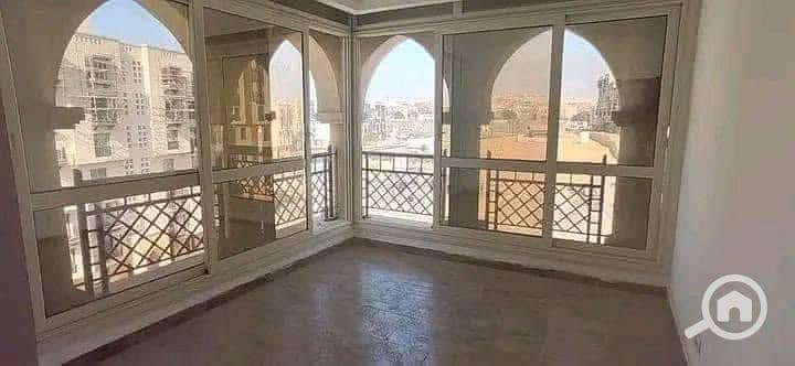 12 ec8615f4-0222-4c04-935a-c94ef2713ed8. jpg