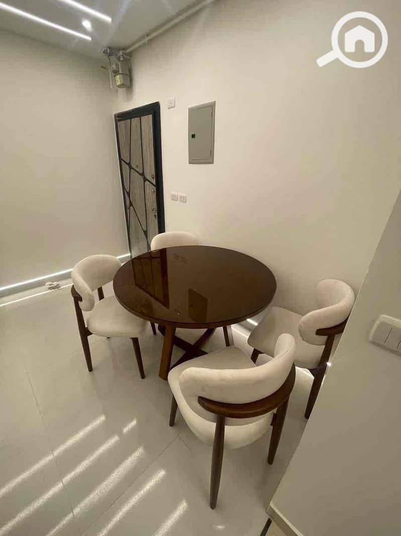 7 b4907db6-7623-4d75-b541-68ba66fe5458. jpg