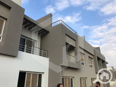 تاون هاوس 4 غرف نوم للبيع في الشيخ زايد، الجيزة - Etapa 4. jpg