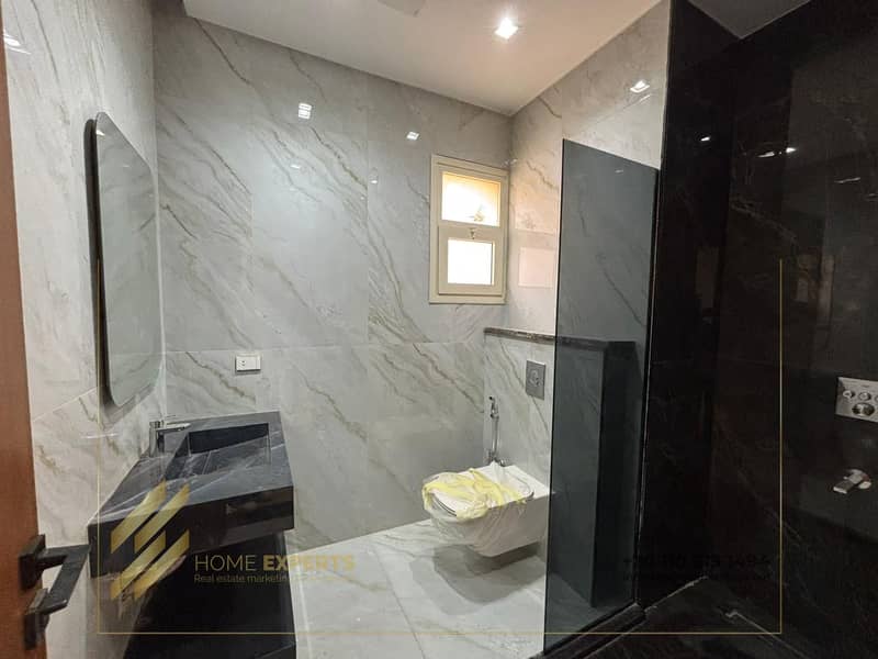 12 bc2ebe89-a379-4d6f-b0fd-7e66007d81e4. jpg