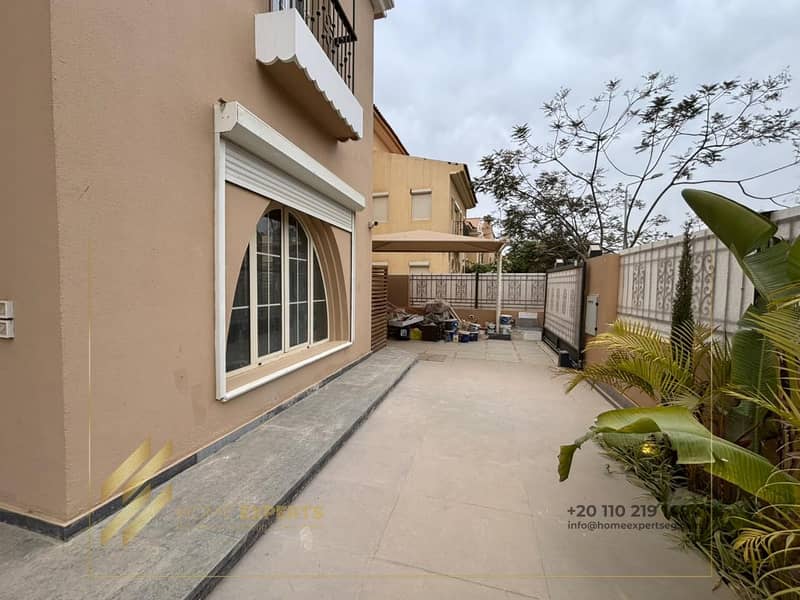 16 2f16b802-b8ff-4c2f-b4a5-145c5dc4c7c6. jpg