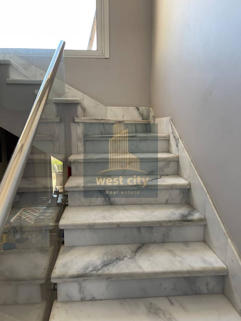 6 IMG-20251120-WA0077(1). jpg