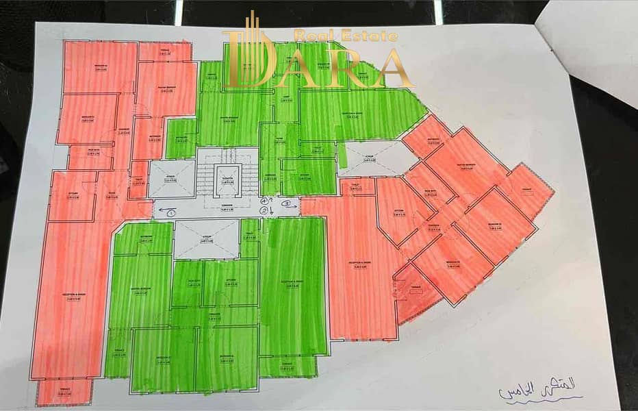 18 2c81dfc5-e206-456a-aaa7-7c440e2b5fa8. jpg