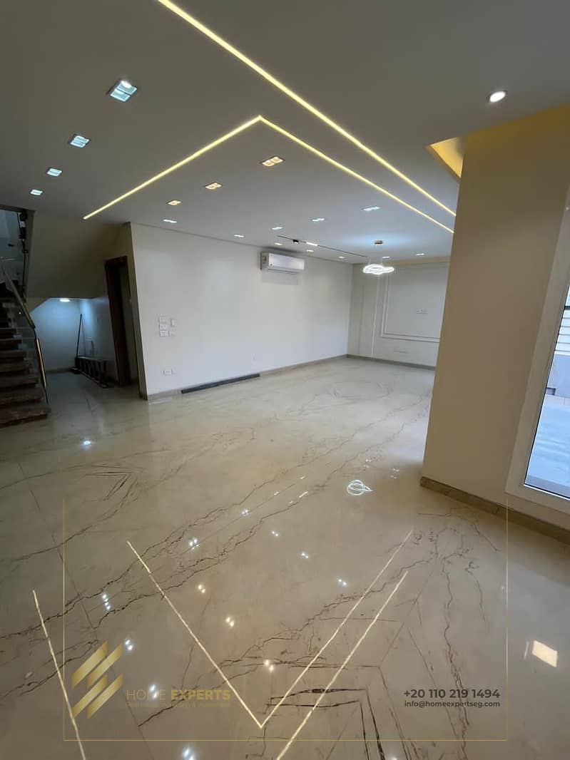 3 b79c0400-90cc-45fe-a65a-82994c7eb486. jpg