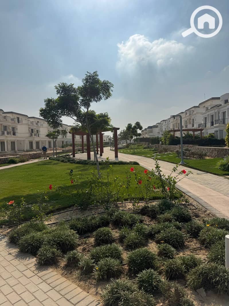 8 4fa4bbd9-3533-48b2-9c5f-62c08c995306. jpeg