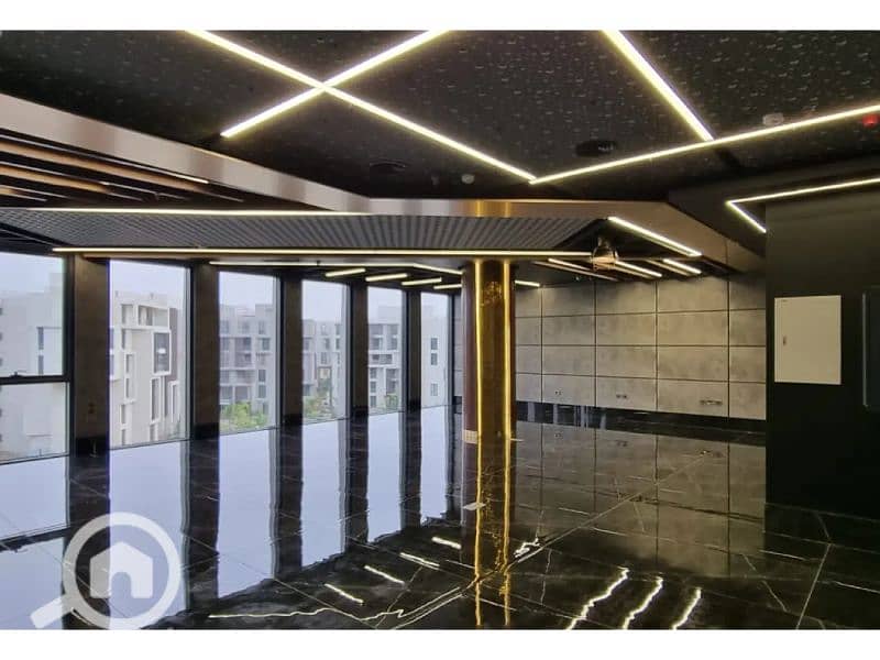 6 6887258-8c6a5o. jpg