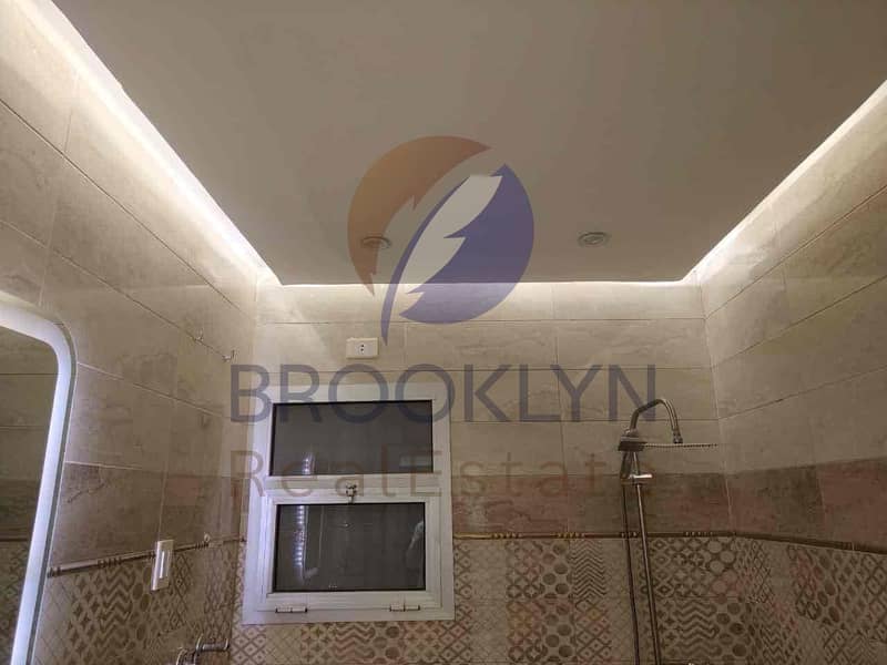 11 966e9db5-1ebc-43ac-a977-1dc02495b7af. jpg