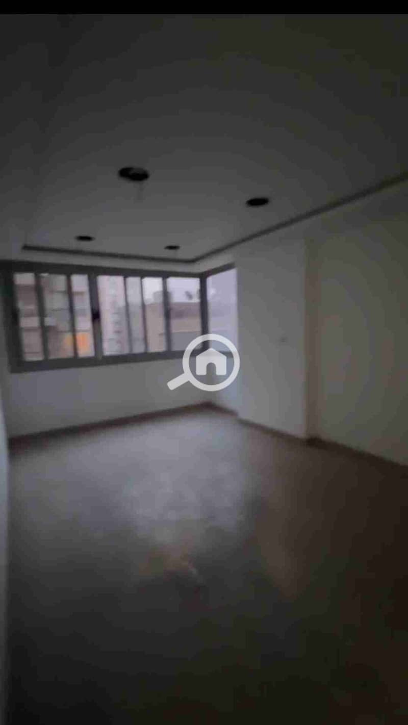 1000421375. jpg 1000421375. jpg