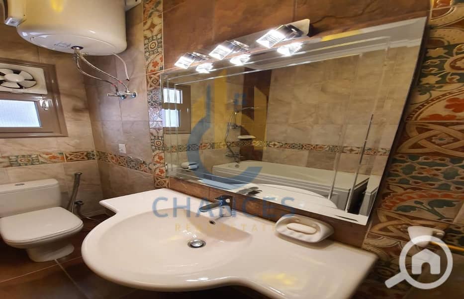 10 WhatsApp-Image-2025-12-07-at-4.21. 51-PM. jpg