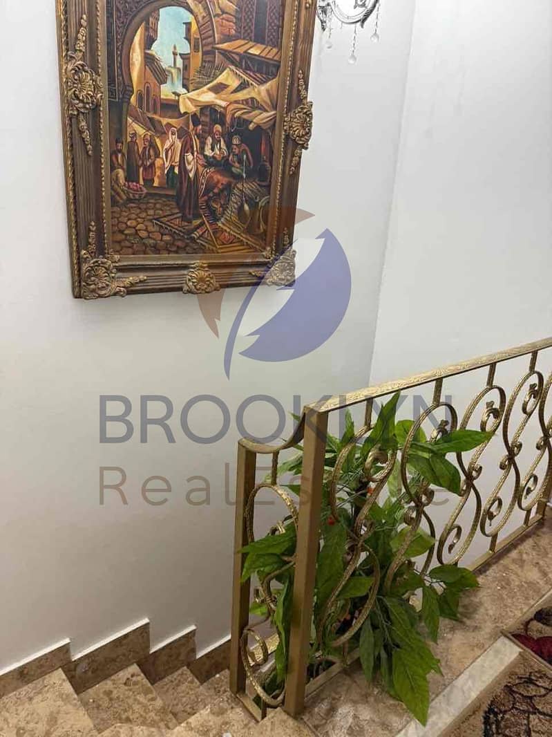 15 18b86922-a8d4-448e-8d1a-0d7e99c05dff. jpg