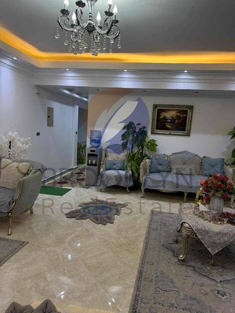 18 d61d9a8b-c7b3-4555-a70c-8ef4b4a2f3b0. jpg