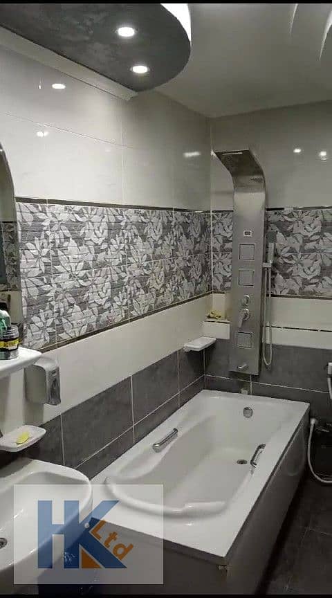 8 حمام الثاني. jpg