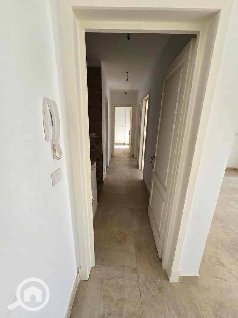 11 95087528-f2e2-42e0-9153-44ddb917a839. jpg