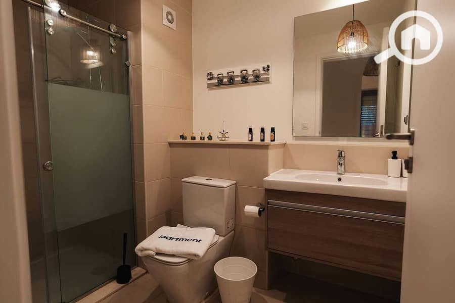 10 bf8491de-4dbd-4e7f-9155-78944421043d. jpeg