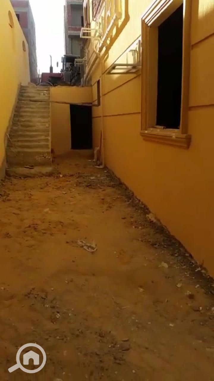 6 aeb9c24c-1663-4536-a521-dfe38c50093e. jpg