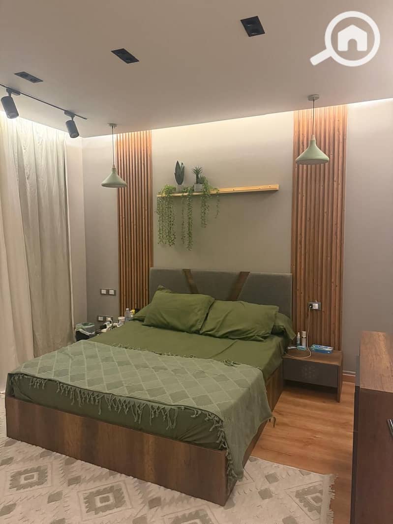 10 8e375bc8-2da8-4ffa-ad97-b6bc40cfb582. jpeg