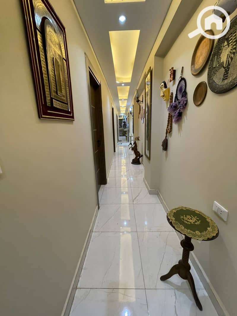 11 7a0a1b14-135f-4818-ac7a-52a7b1d144be. jpg