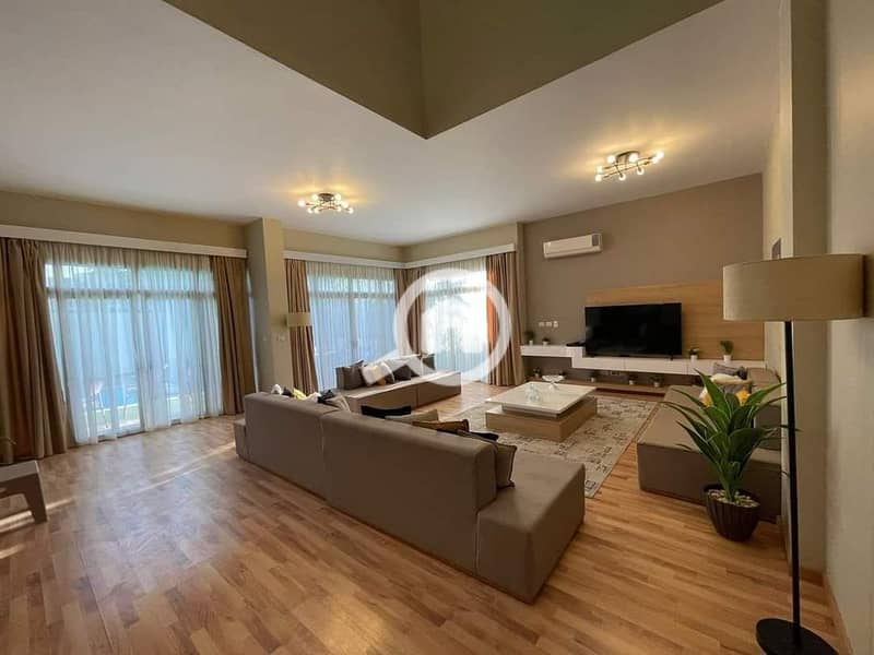 2 FB_IMG_1732473858930. jpg