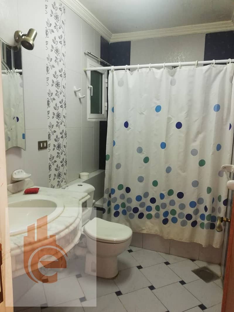 10 028ebafb-17ab-45a1-bacb-99999733a71e. jpg