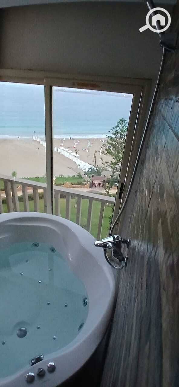 3 WhatsApp Image 2025-04-26 at 16.32. 34 (2). jpeg