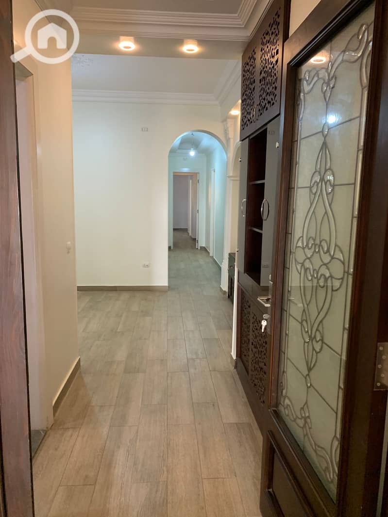 3 1f9a13a8-5825-49f6-b617-1adba1bda491. jpg