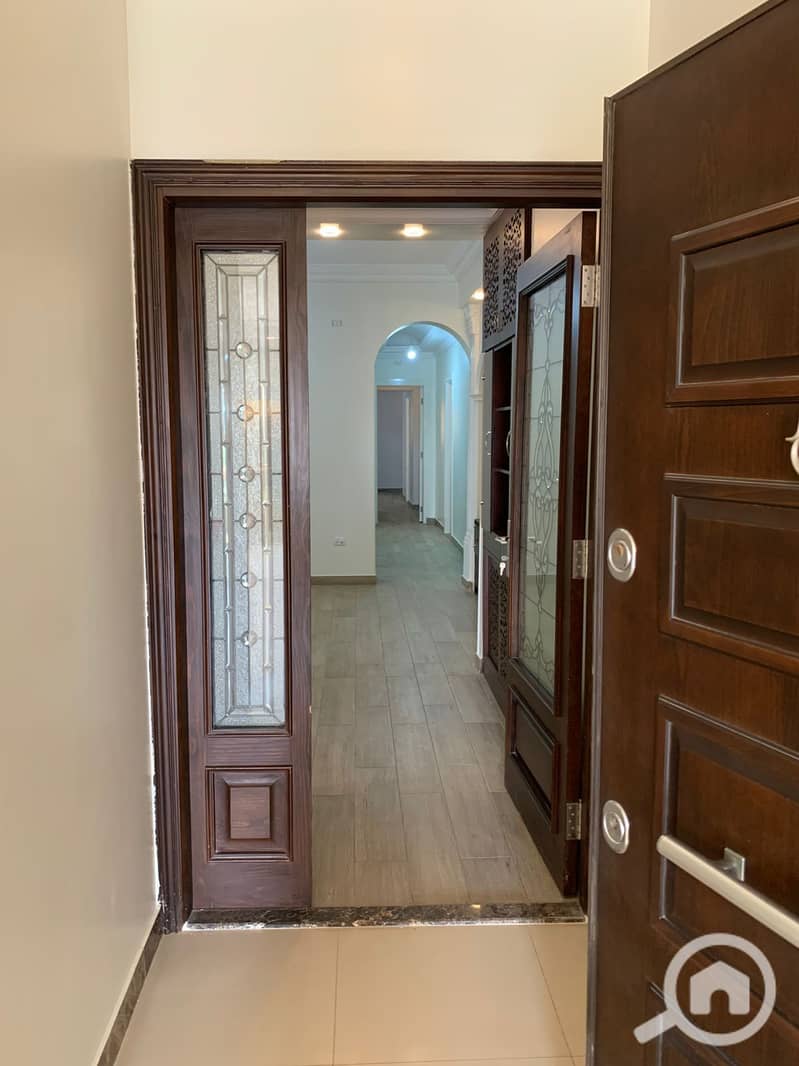 5 4cdc8f68-29eb-4dcc-b27a-faf0e79fa218. jpg