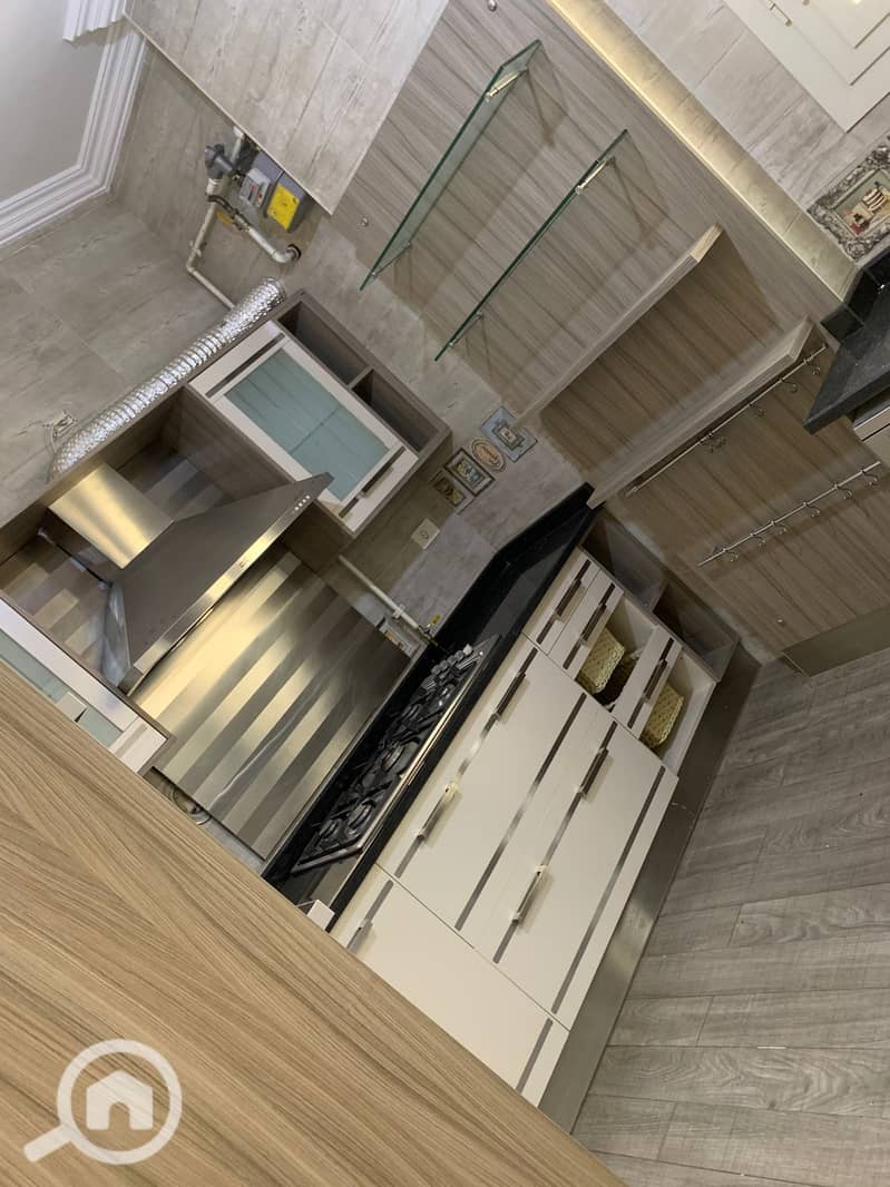 9 999bf27f-e4d5-45b0-a503-15375f1b6904. jpg