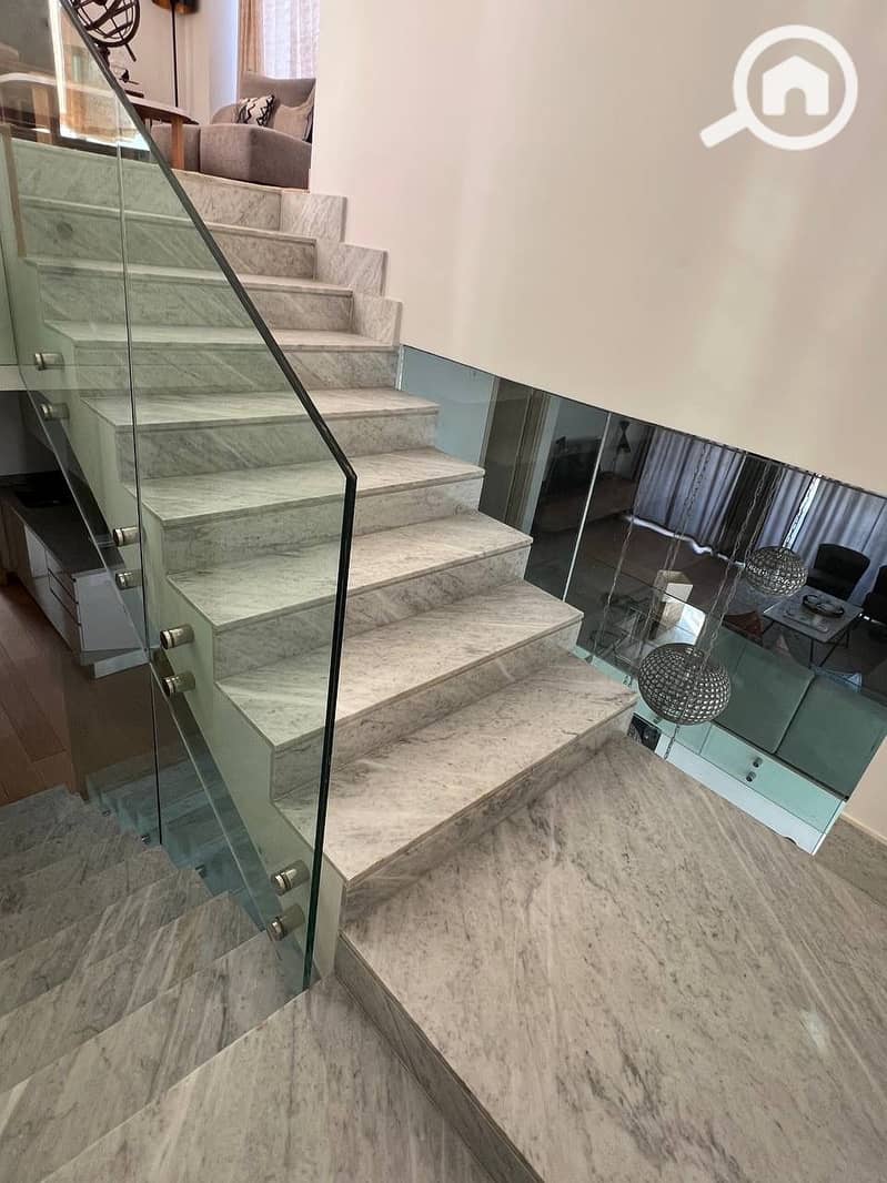 4 2081e65e-3ce8-4e11-b041-f8019d73900d. jpeg