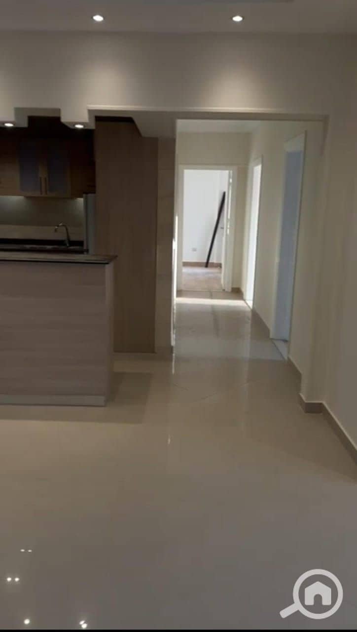 3 abe29a9e-5da6-43e7-9875-dfa6b33d9d5e. jpeg