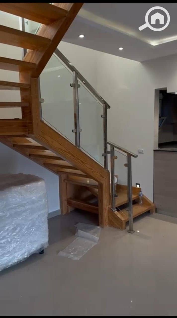 4 263b670a-7c14-4a85-b639-d83b065e9e9d. jpeg