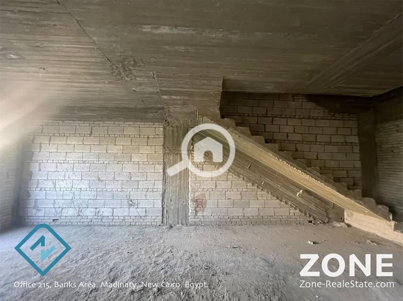 12 579ba28b-6c82-4504-b66e-b6f3e0fef417. jpg