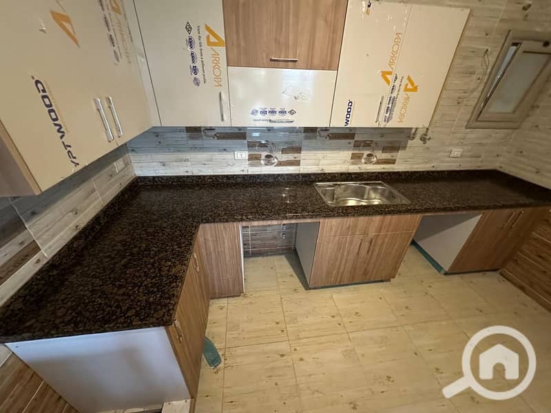 3 96d7da0c-0d5f-44ac-a28b-fae1fe12e63c. jpg