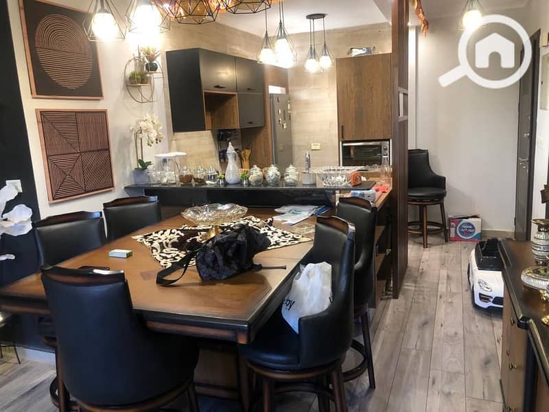 2 1a9c721a-7dff-423d-af39-eb6f7bcde837. jpg