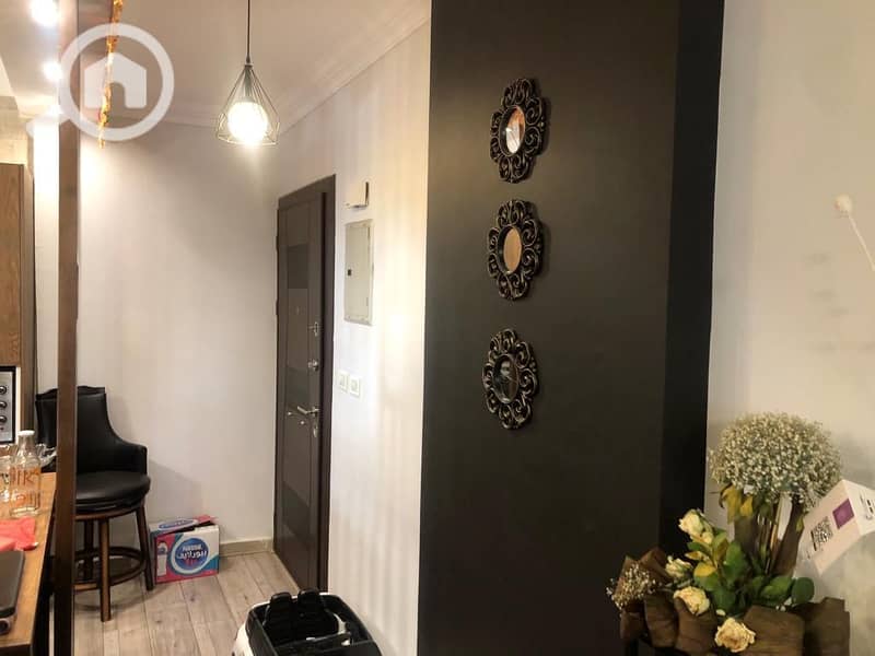 9 e3bfc32e-1168-468f-b85d-639ba0d5abaa. jpg